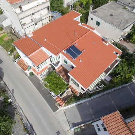 Lejlighed Gemuetliche Mit Terrasse In Bidol By Interhome *